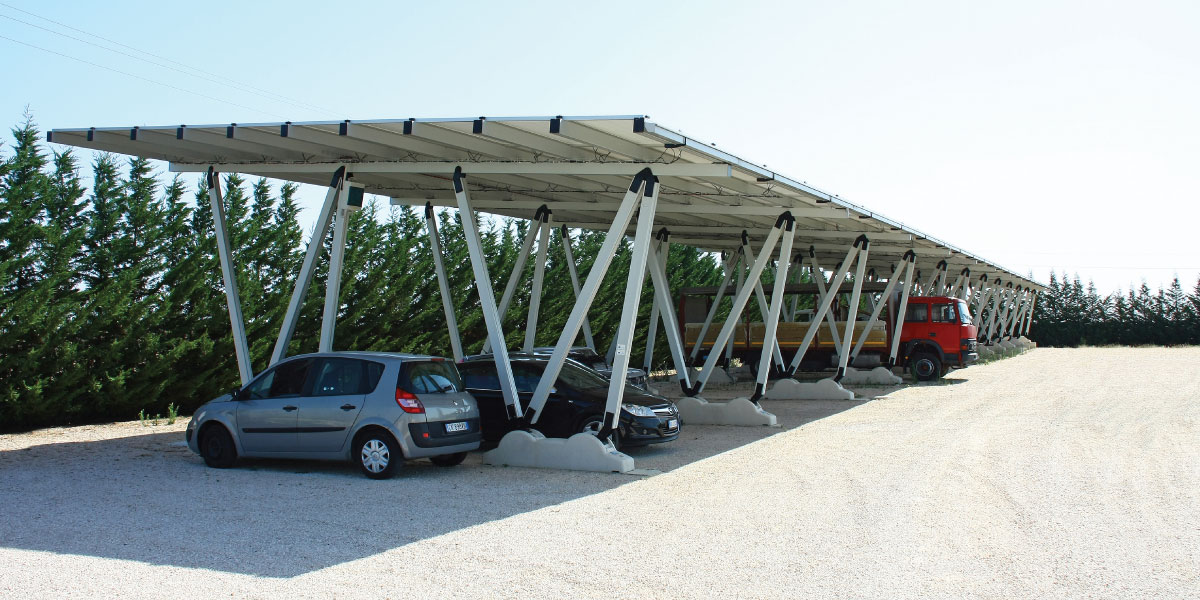 Solar carpot at the Auto Di Carlo car dealership