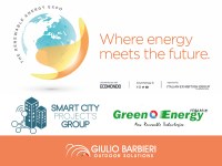 La borne de recharge pour vélos électriques et le carport solaire de Giulio Barbieri au Key Energy 2019 de Rimini