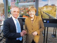 Germania - Angela Merkel esamina il progetto ecosostenibile di Rügen